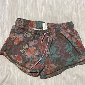 Prana M hike surf shorts floral